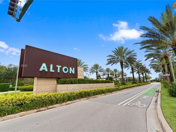 5221 Beckman Ter , Palm Beach Gardens, FL 33418