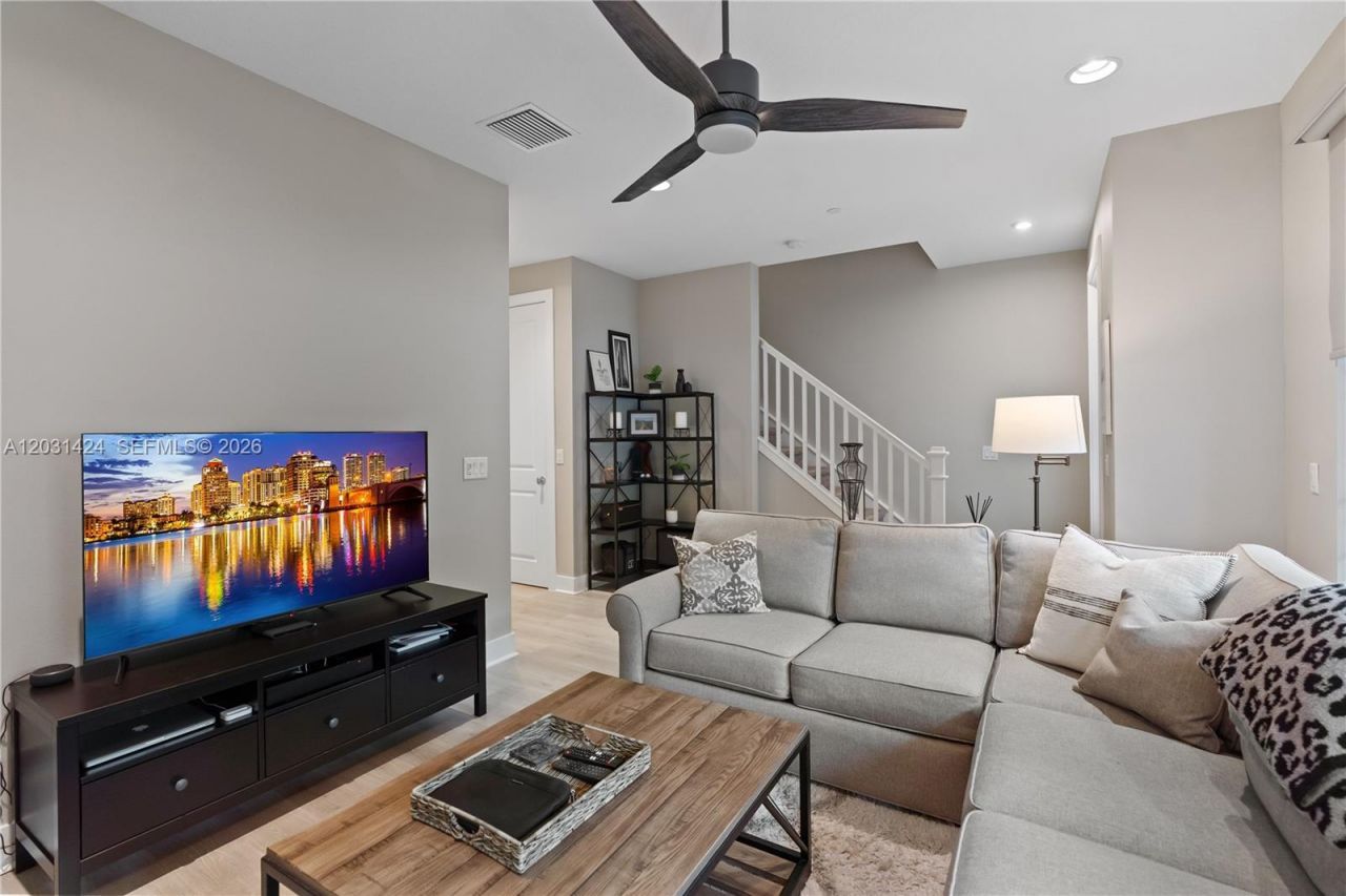 5221 Beckman Terrace, Palm Beach Gardens, FL 33418 Photo