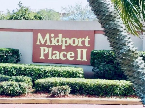 1566 SE Royal Green Cir , Unit 203, Port St. Lucie, FL 34952