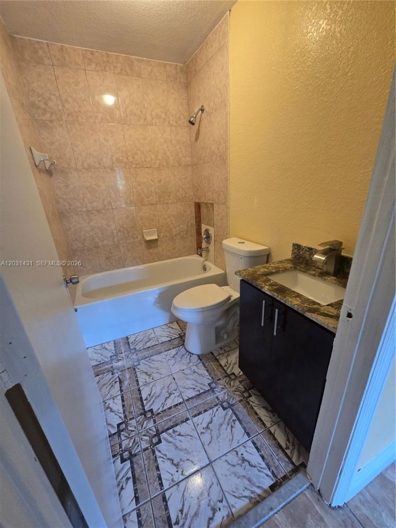 313 NW 97th St , Unit 313, Miami, FL 33150 Photo