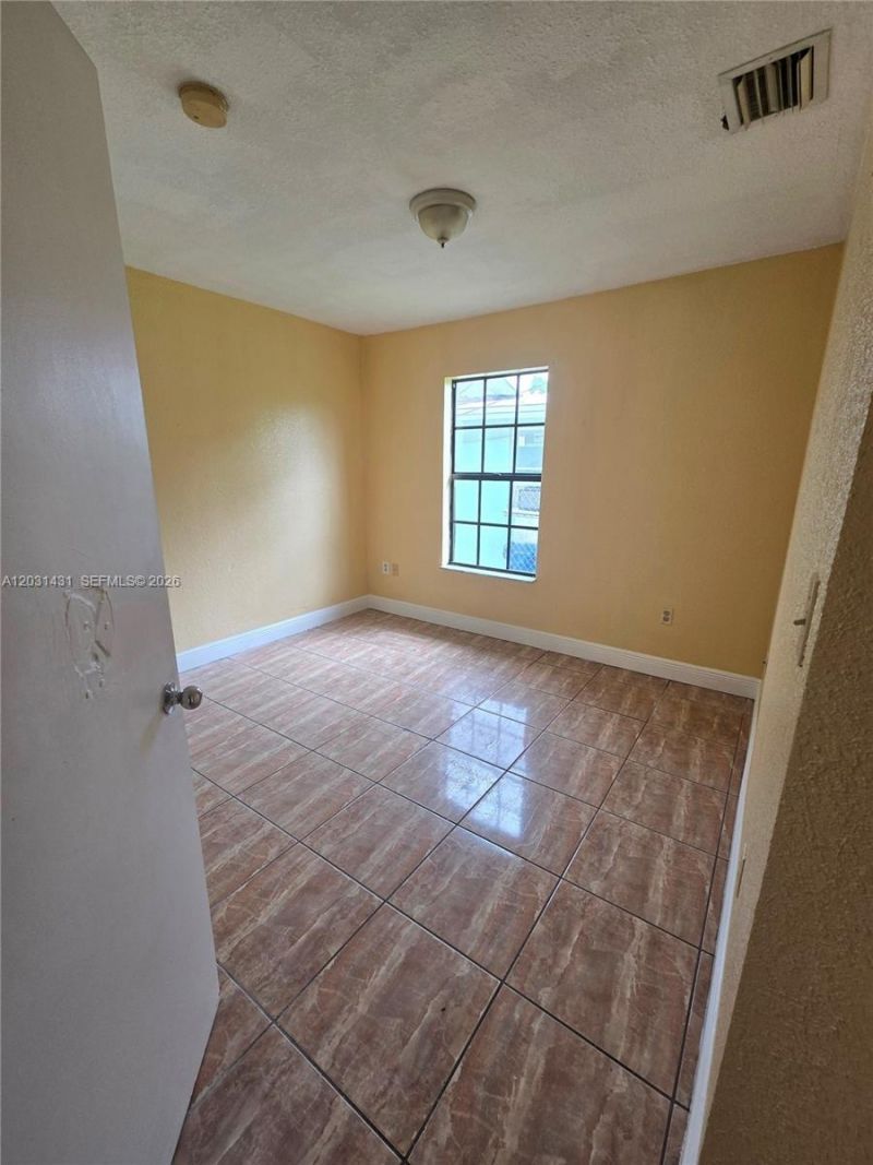 313 NW 97th St , Unit 313, Miami, FL 33150 Photo