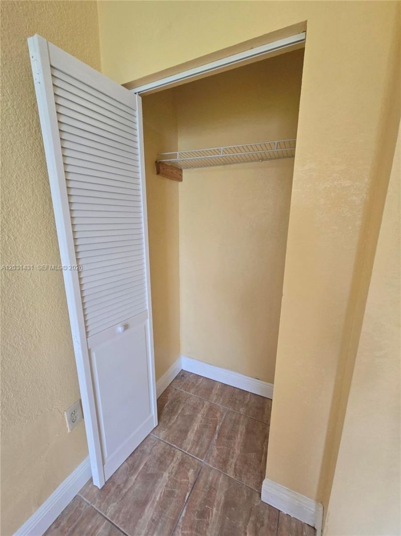 313 NW 97th St , Unit 313, Miami, FL 33150 Photo