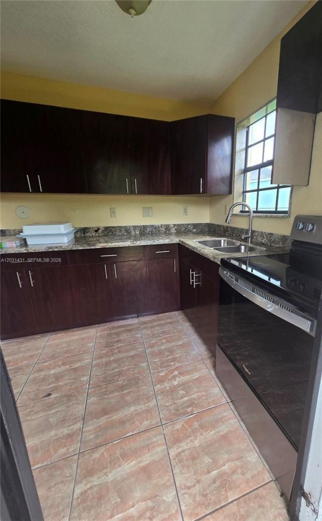 313 NW 97th St , Unit 313, Miami, FL 33150 Photo