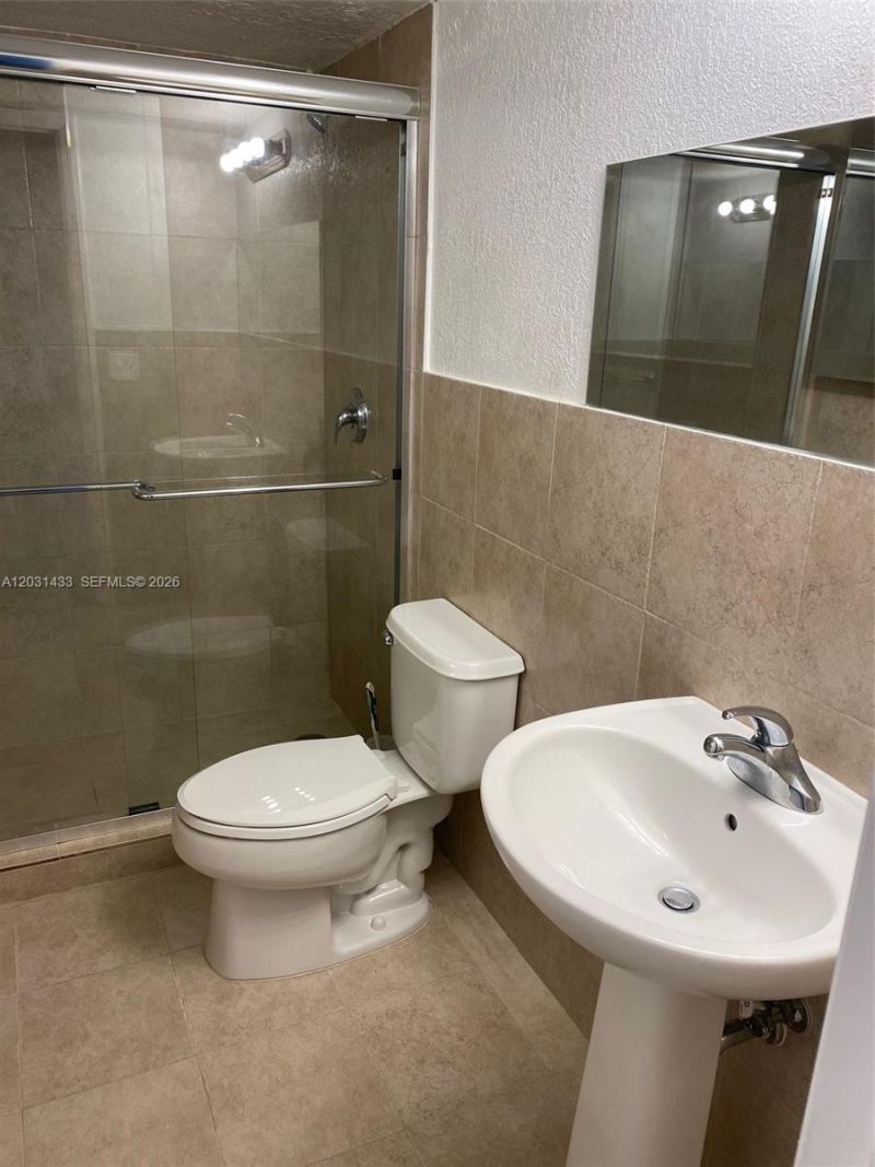 8950 SW 69th Ct , Unit 308, Pinecrest, FL 33156 Photo