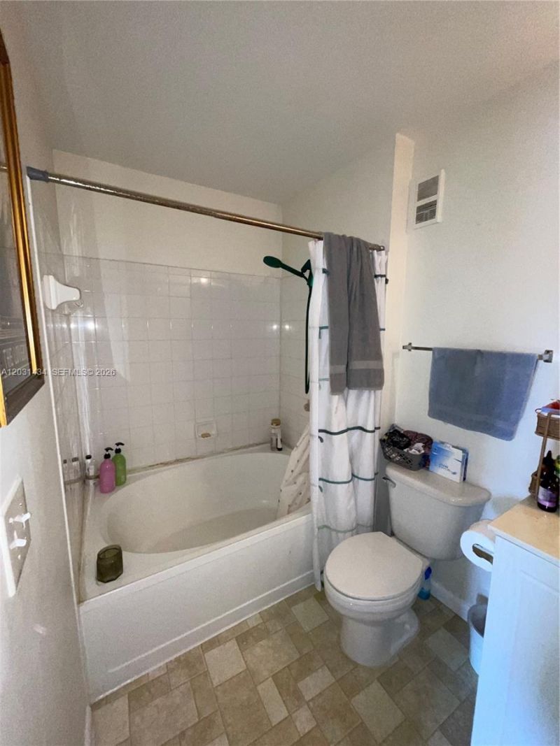 4823 Via Palm Lks, Unit 1318, West Palm Beach, FL 33417 Photo