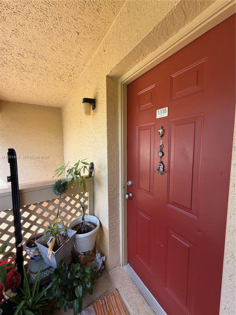 4823 Via Palm Lks, Unit 1318, West Palm Beach, FL 33417 Photo