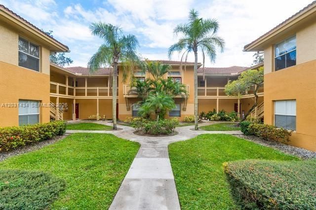 4823 Via Palm Lks, Unit 1318, West Palm Beach, FL 33417 Photo