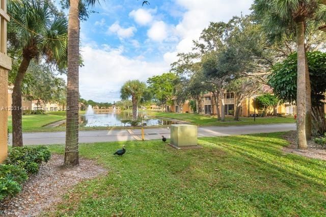 4823 Via Palm Lks, Unit 1318, West Palm Beach, FL 33417 Photo
