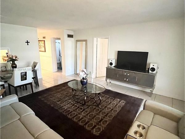 2581 N Garden Dr N , Unit 203, Lake Worth, FL 33461