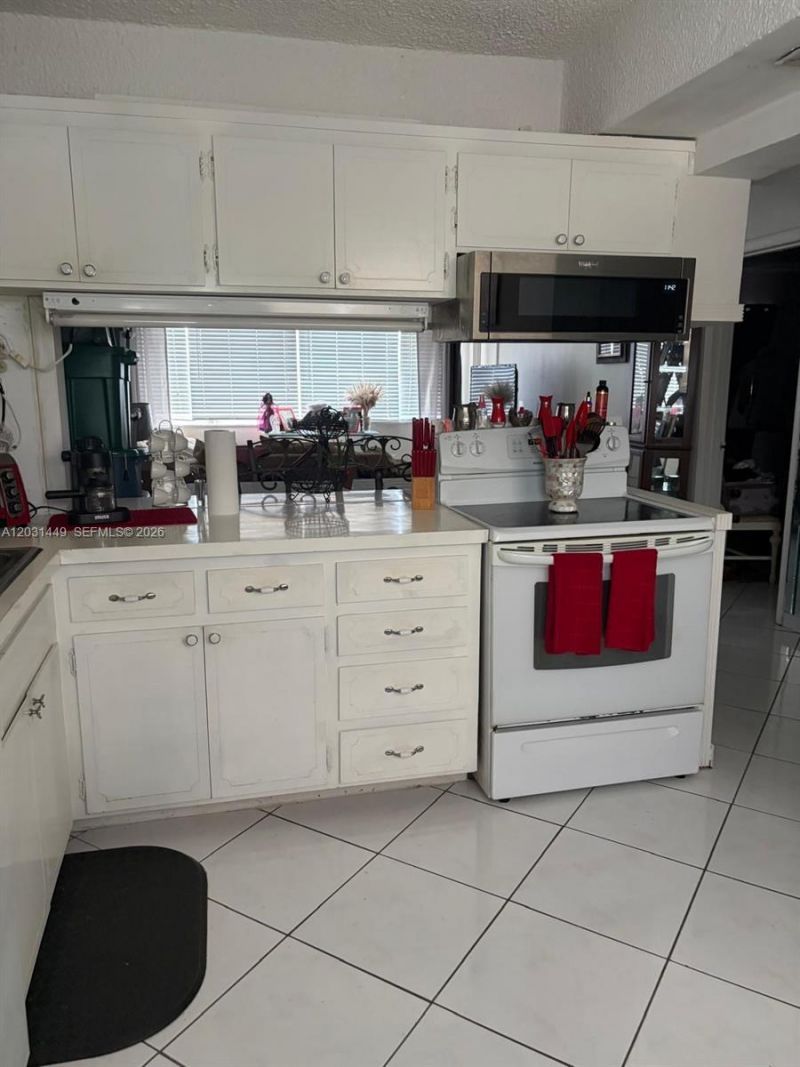 215 SE 3rd Ave , Unit 403A, Hallandale Beach, FL 33009 Photo