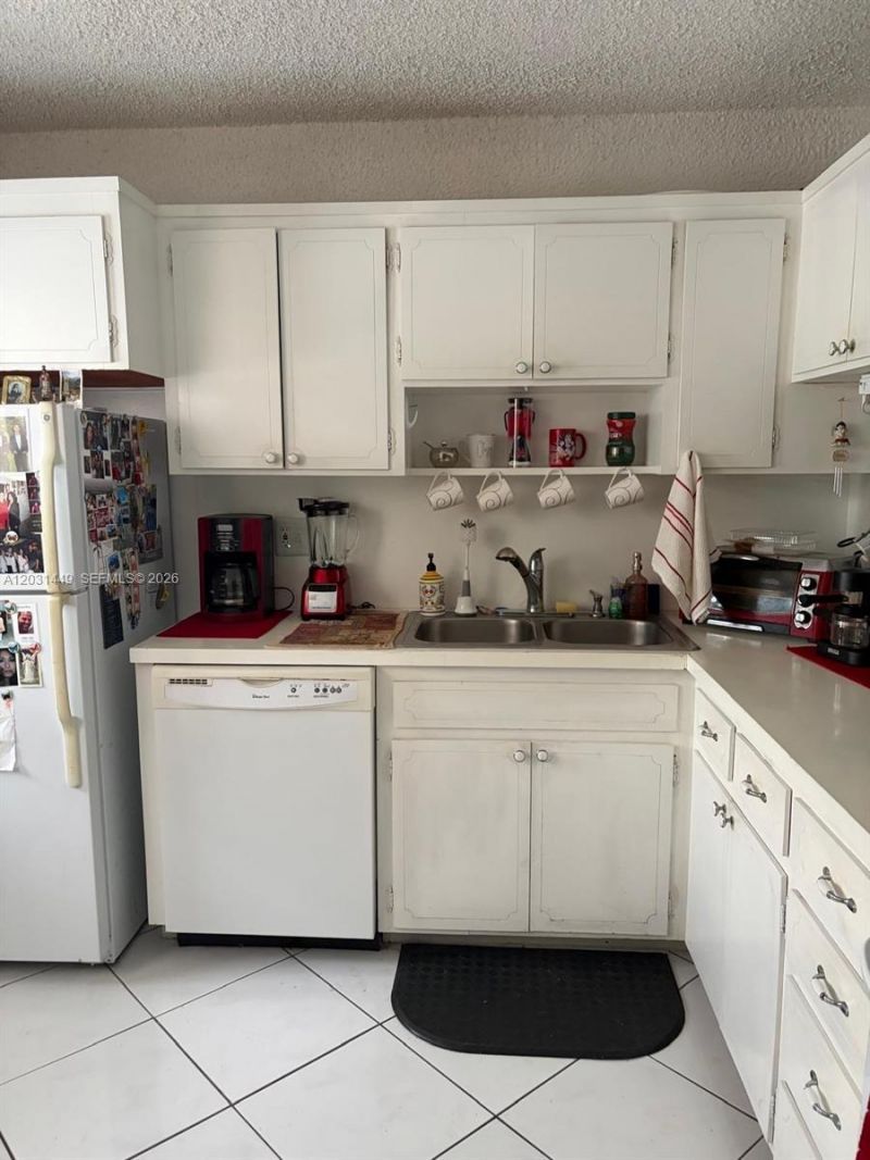 215 SE 3rd Ave , Unit 403A, Hallandale Beach, FL 33009 Photo
