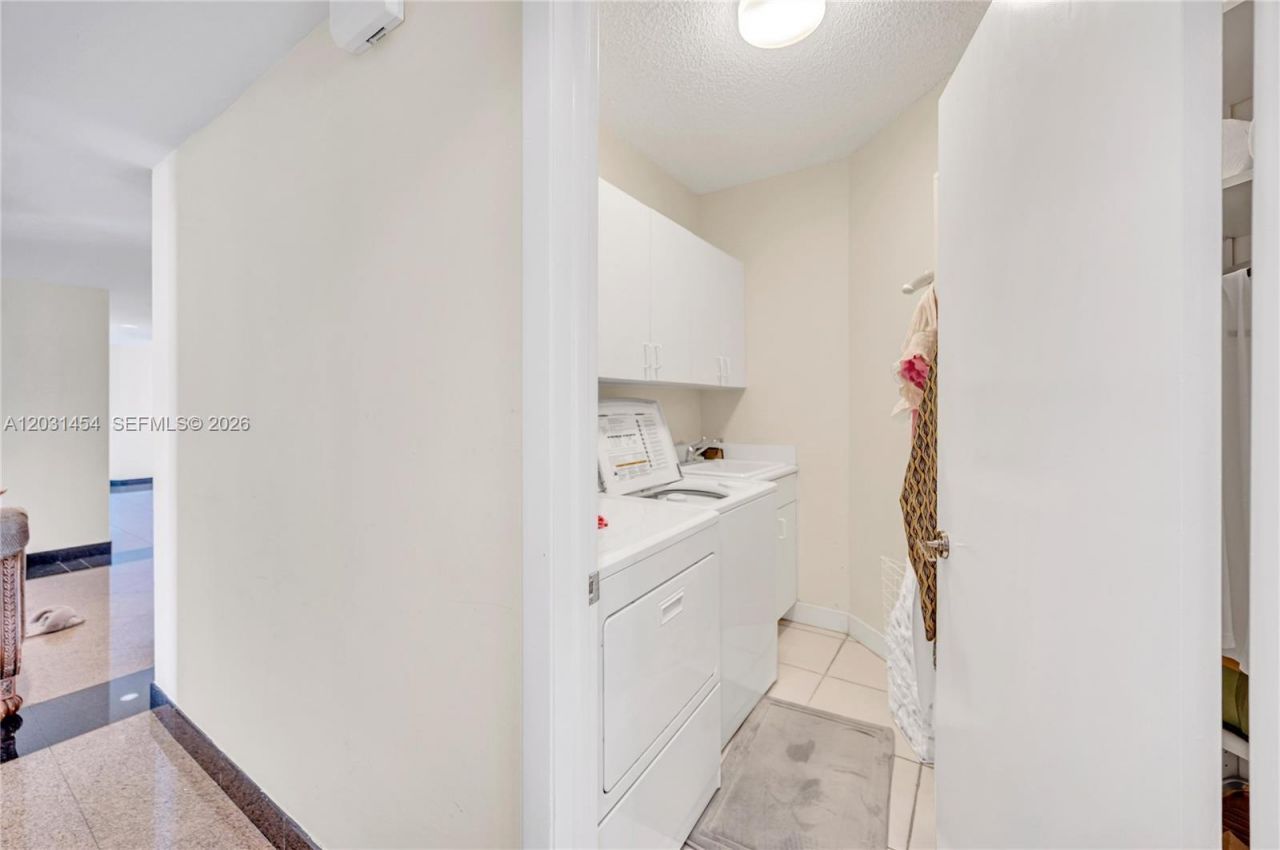 2000 Island Blvd , Unit 806, Aventura, FL 33160 Photo
