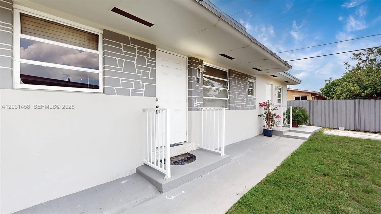 40 W 10th St , Unit 3, Hialeah, FL 33010 Photo