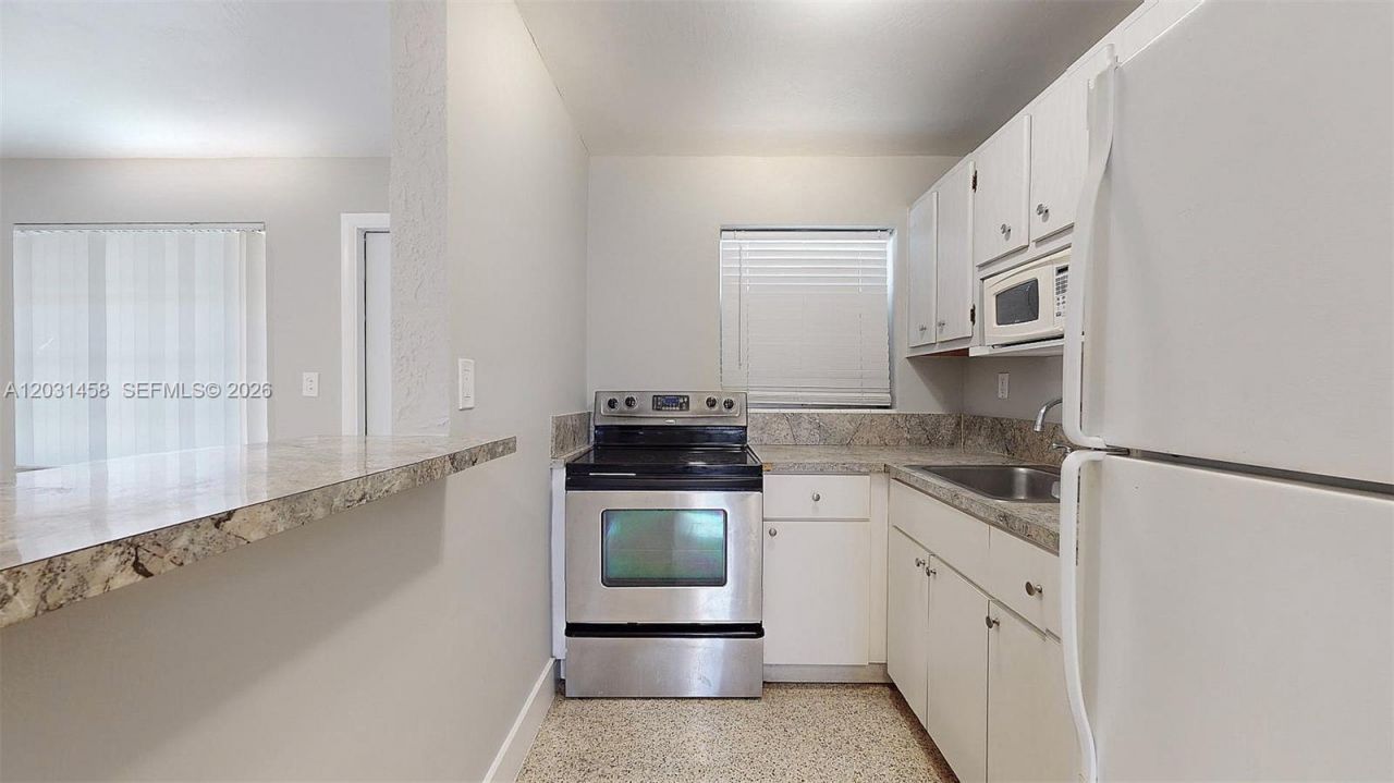 40 W 10th St , Unit 3, Hialeah, FL 33010 Photo