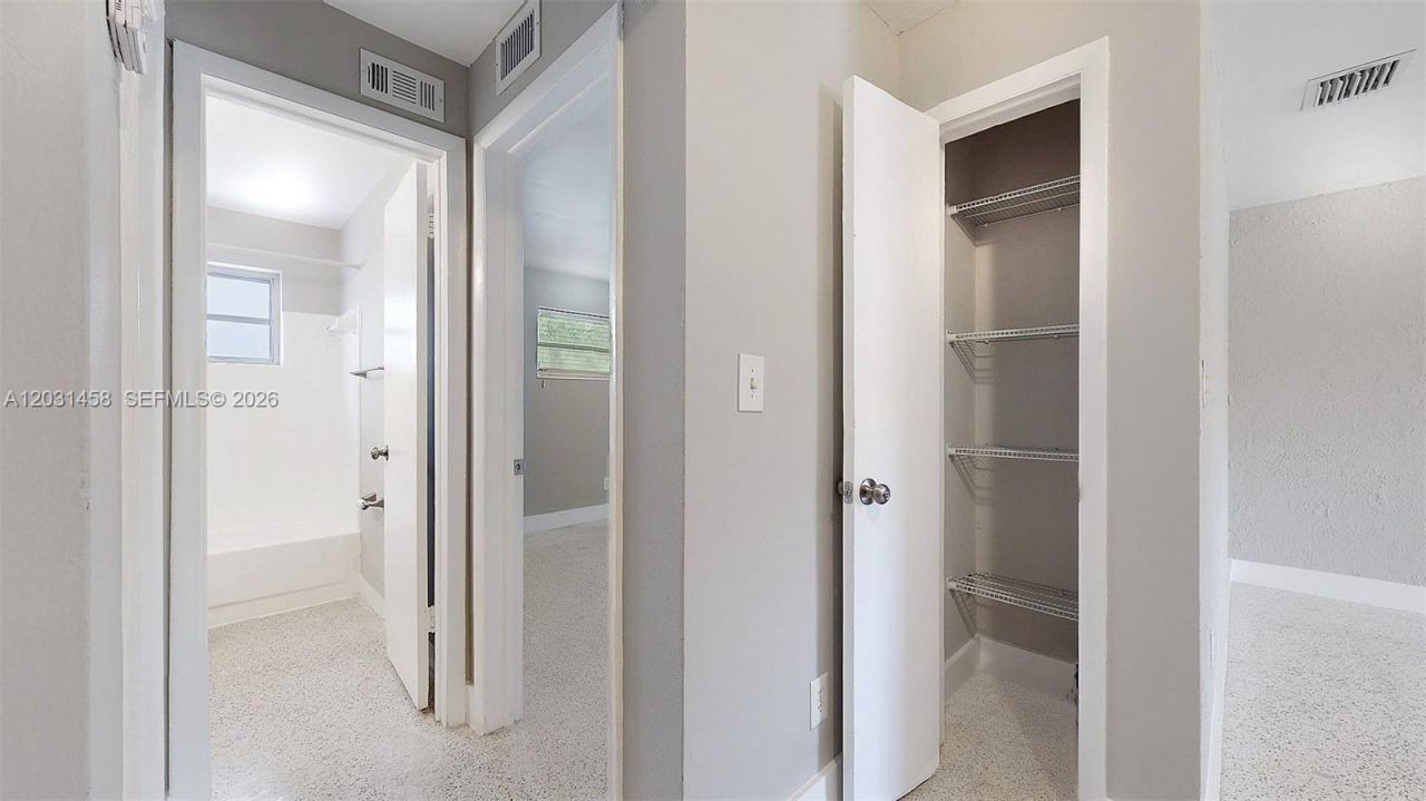 40 W 10th St , Unit 3, Hialeah, FL 33010 Photo