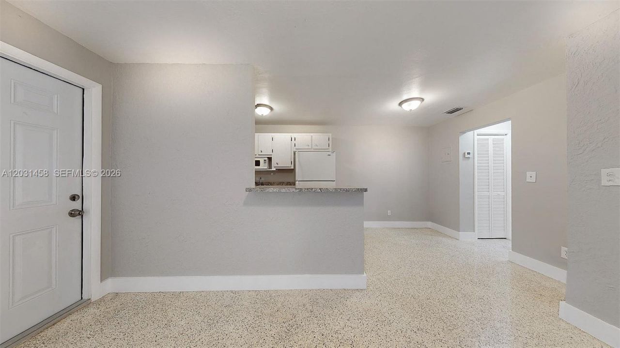 40 W 10th St , Unit 3, Hialeah, FL 33010 Photo
