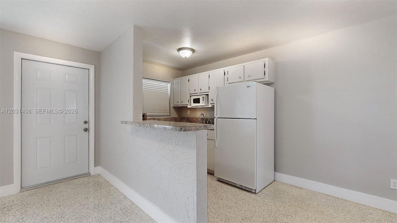 40 W 10th St , Unit 3, Hialeah, FL 33010 Photo