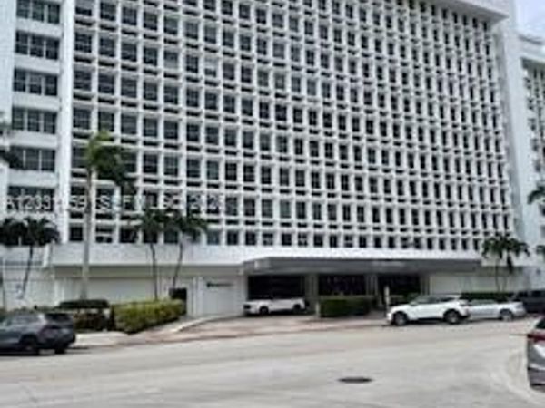 700 Biltmore Way , Unit 219, Coral Gables, FL 33134