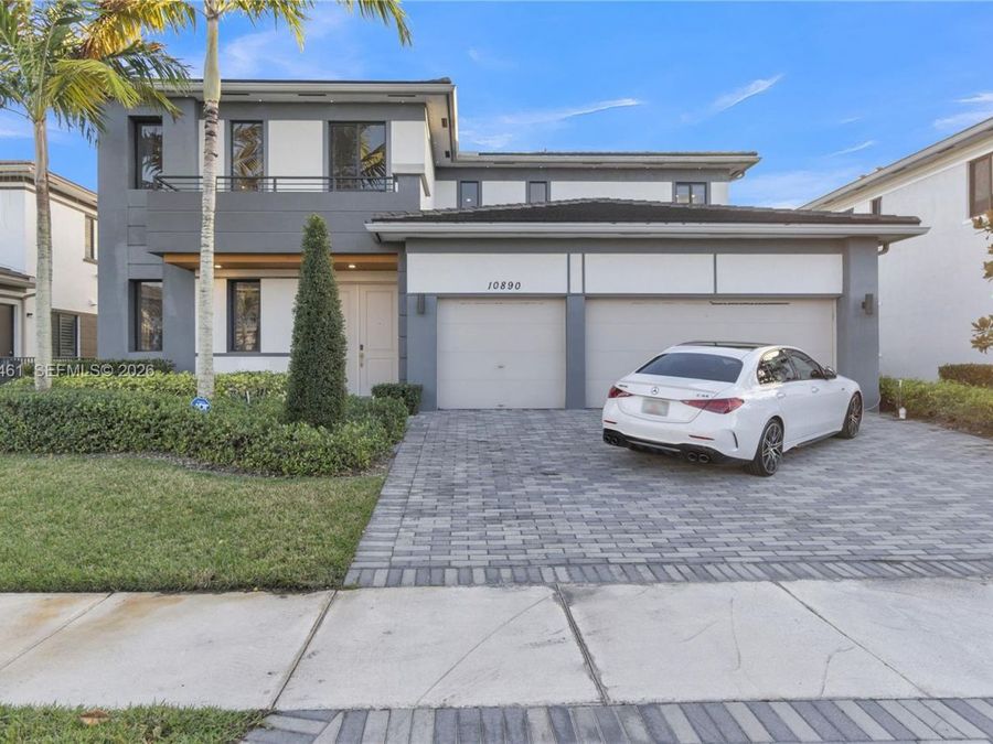 Property Image 4