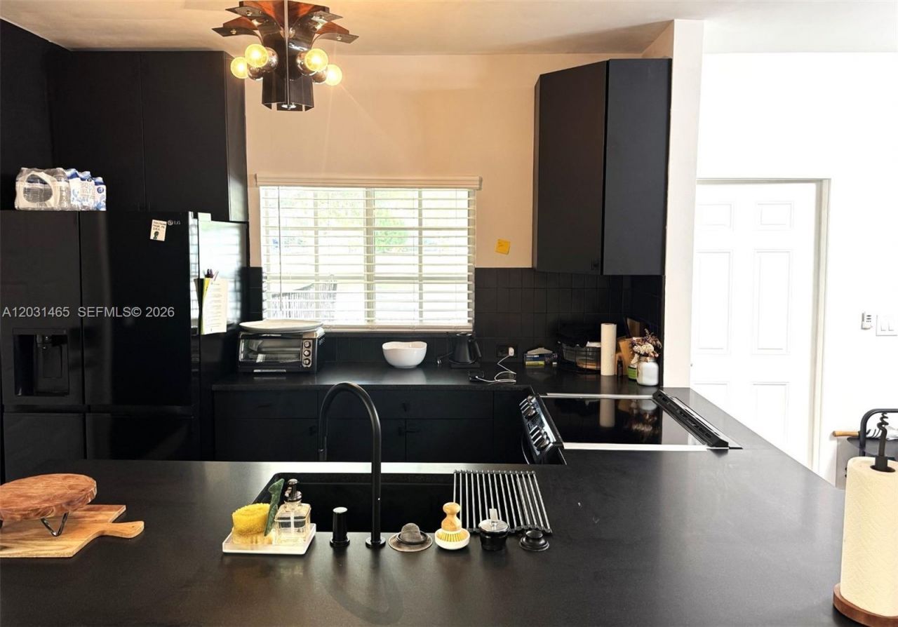 360 NW 19th Ter , Unit 58, Miami, FL 33136 Photo