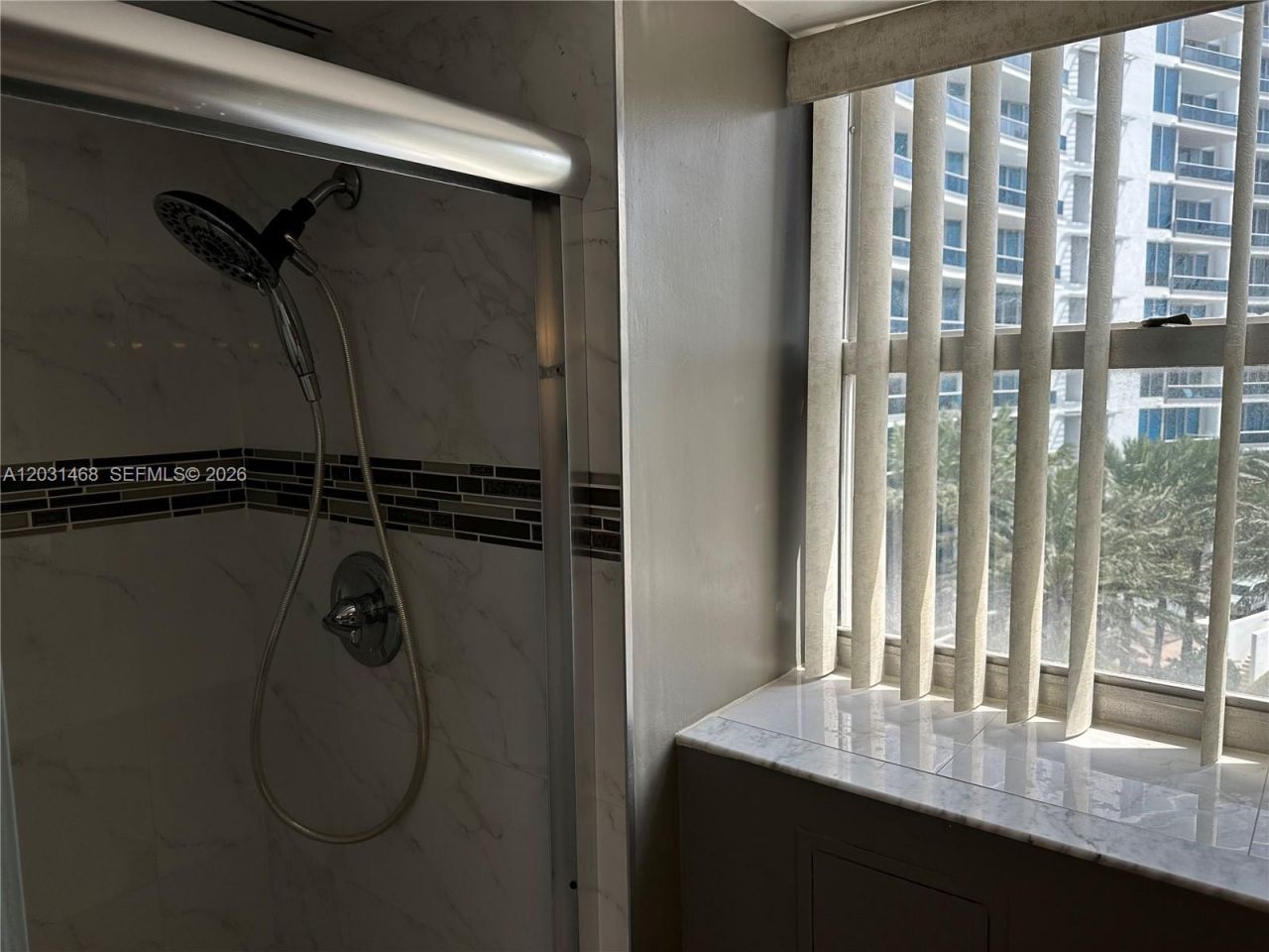 6039 Collins Ave, Unit 728, Miami Beach, FL 33140 Photo