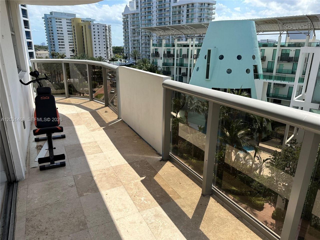 6039 Collins Ave, Unit 728, Miami Beach, FL 33140 Photo