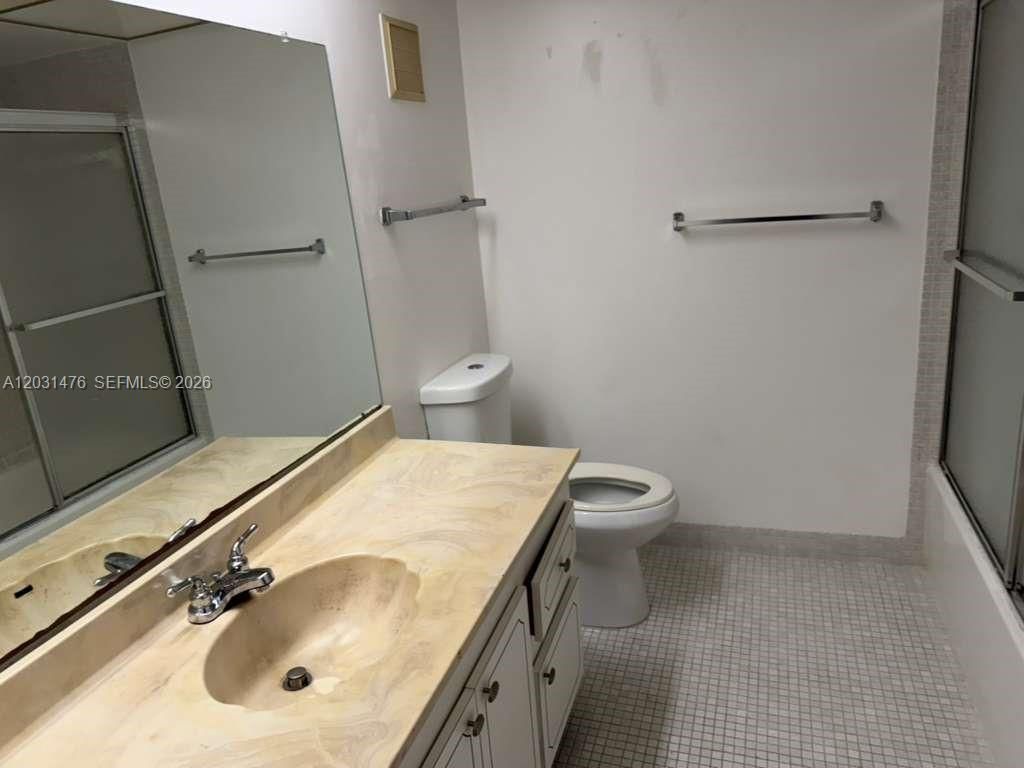 140 Lakeview Dr, Unit 211, Weston, FL 33326 Photo