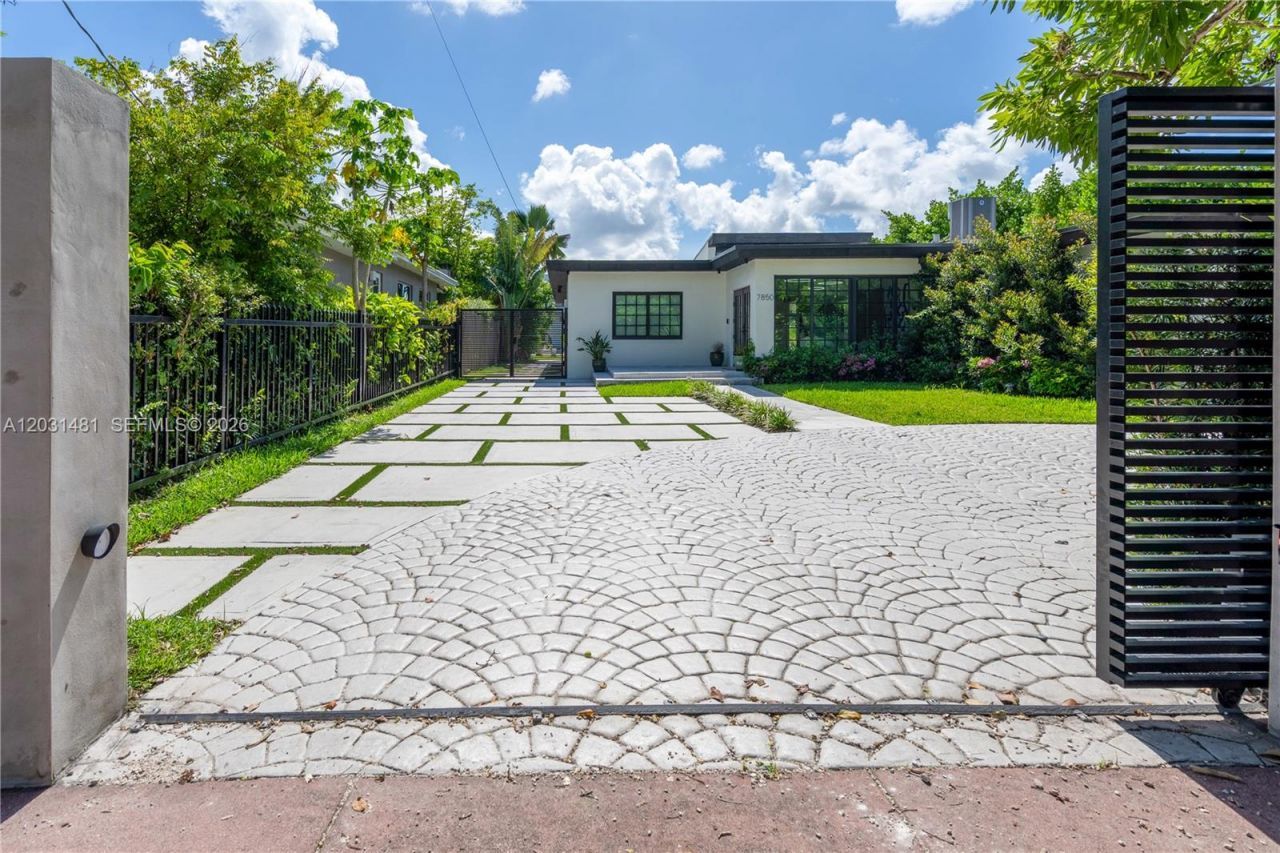 7850 Hawthorne Ave , Miami Beach, FL 33141 Photo