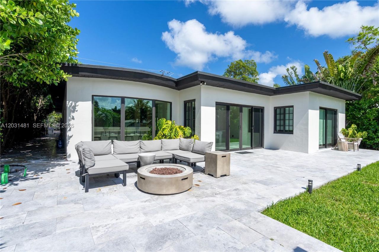 7850 Hawthorne Ave , Miami Beach, FL 33141 Photo