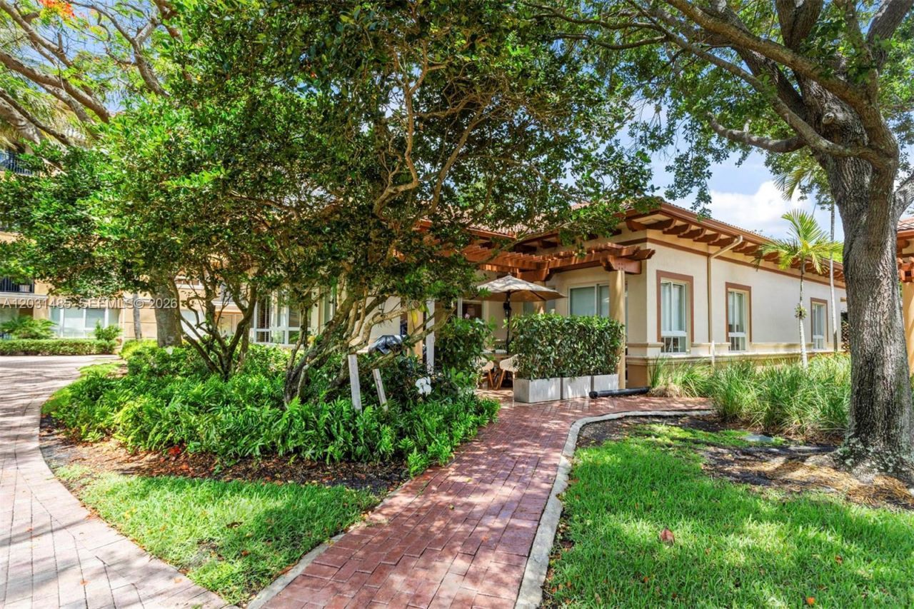 16132 Emerald Estates Dr , Weston, FL 33331 Photo
