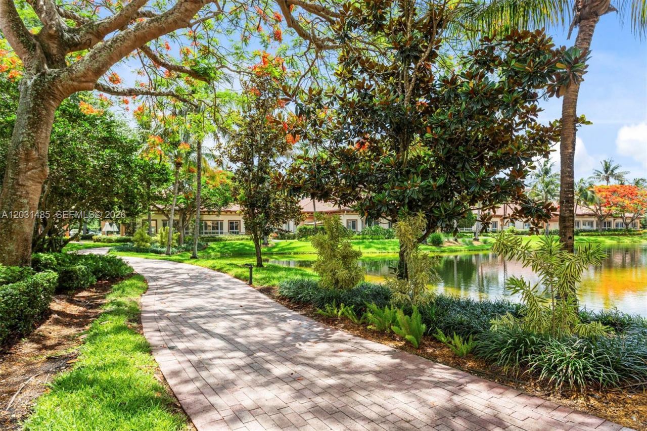 16132 Emerald Estates Dr , Weston, FL 33331 Photo