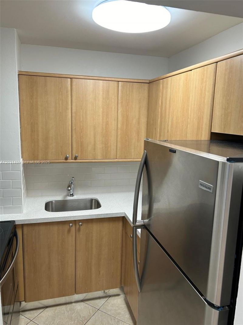 2920 SW 28th Ter , Unit 202, Miami, FL 33133 Photo