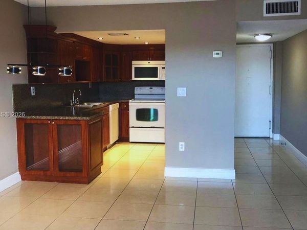 14250 SW 62nd St , Unit 325, Miami, FL 33183
