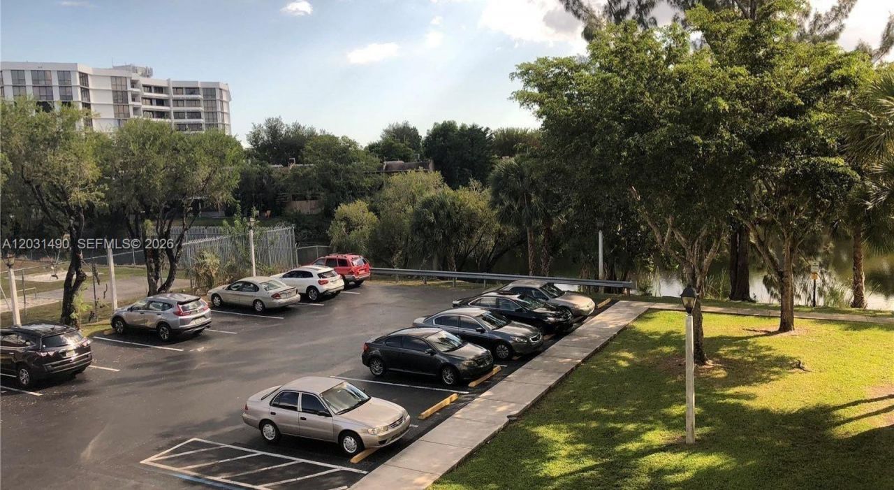 14250 SW 62nd St , Unit 325, Miami, FL 33183 Photo