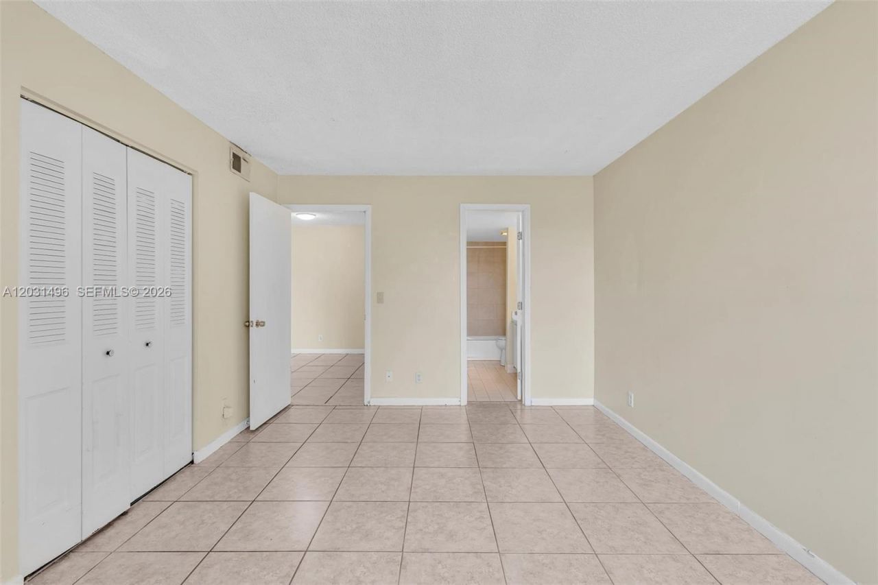 10765 Cleary Blvd , Unit 104, Plantation, FL 33324 Photo