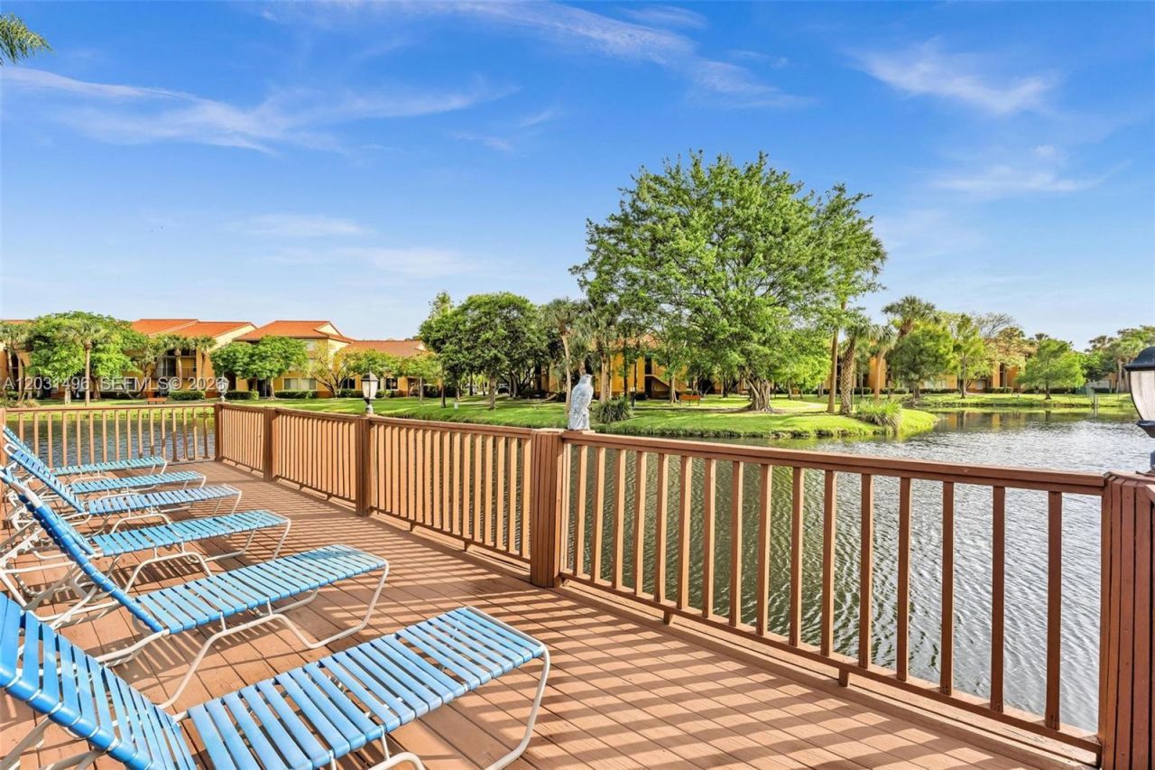 10765 Cleary Blvd , Unit 104, Plantation, FL 33324 Photo