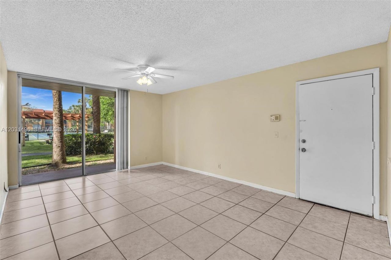 10765 Cleary Blvd , Unit 104, Plantation, FL 33324 Photo