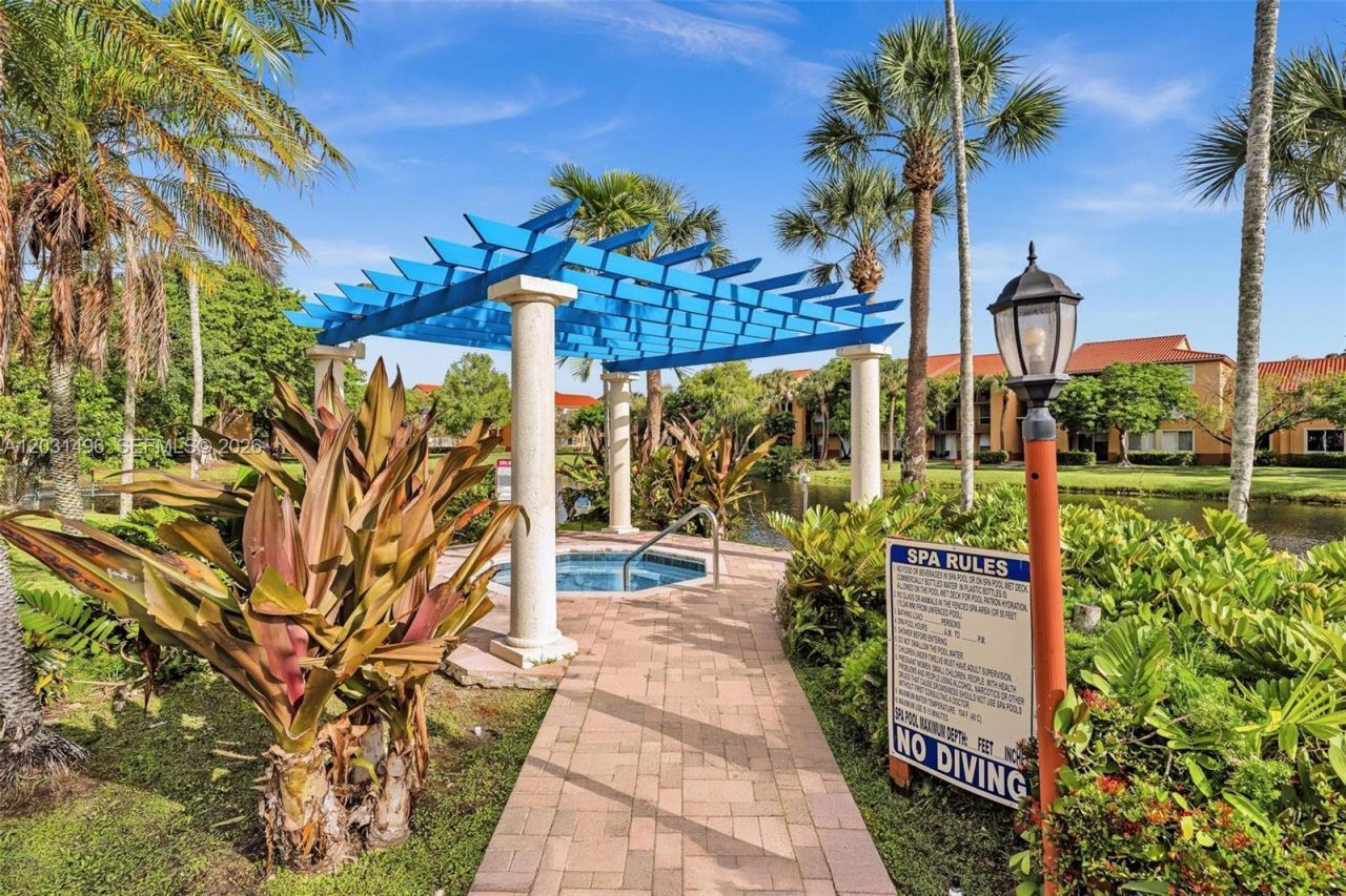 10765 Cleary Blvd , Unit 104, Plantation, FL 33324 Photo
