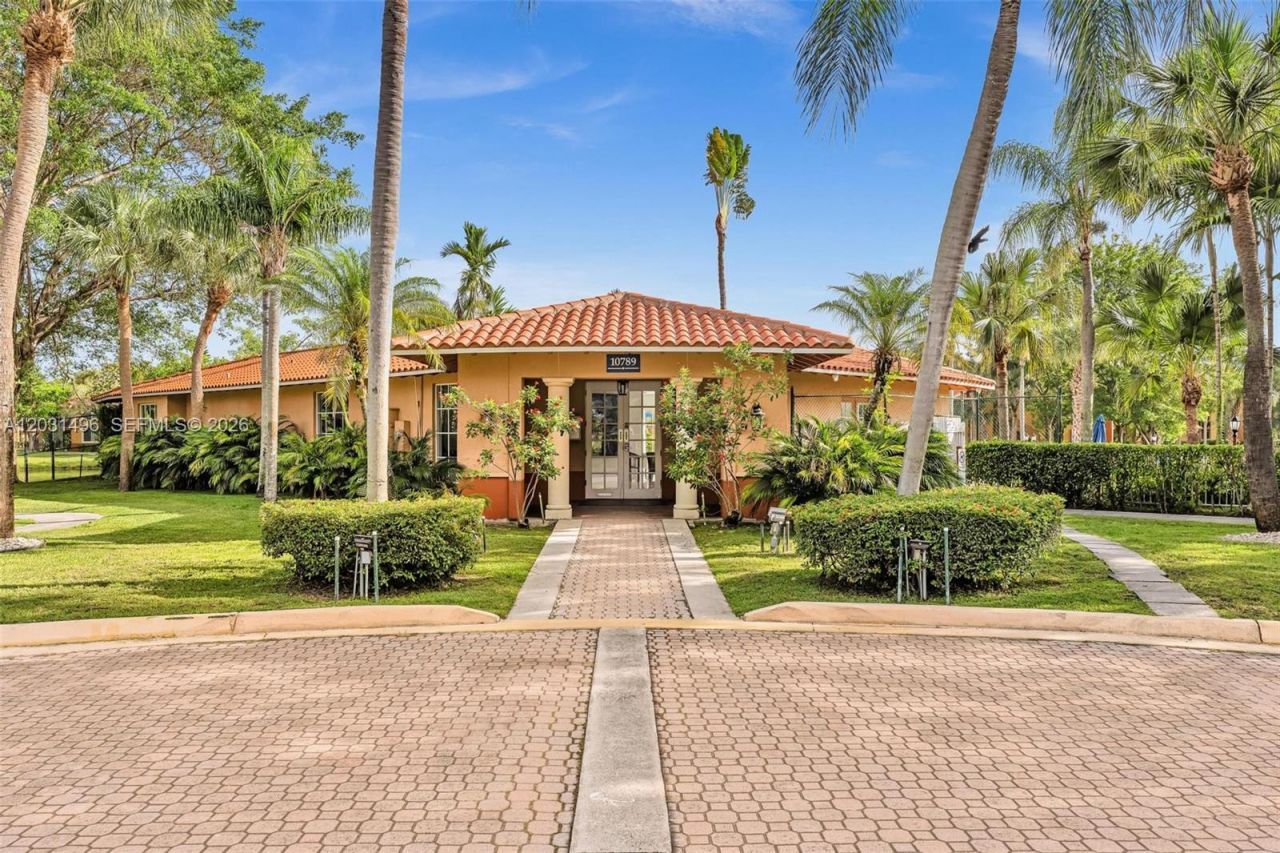 10765 Cleary Blvd , Unit 104, Plantation, FL 33324 Photo