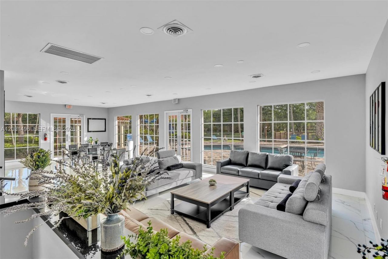 10765 Cleary Blvd , Unit 104, Plantation, FL 33324 Photo