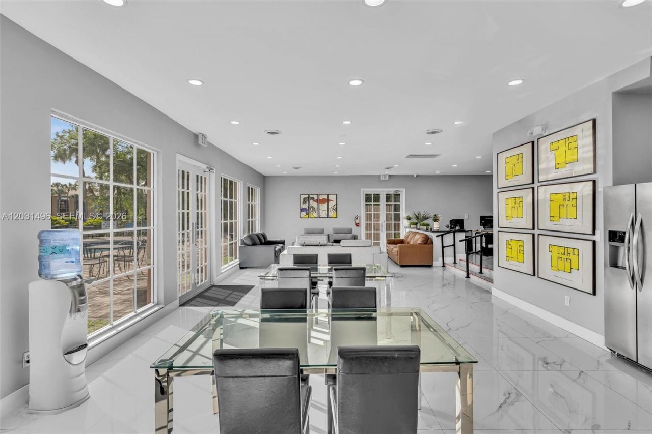 10765 Cleary Blvd , Unit 104, Plantation, FL 33324 Photo