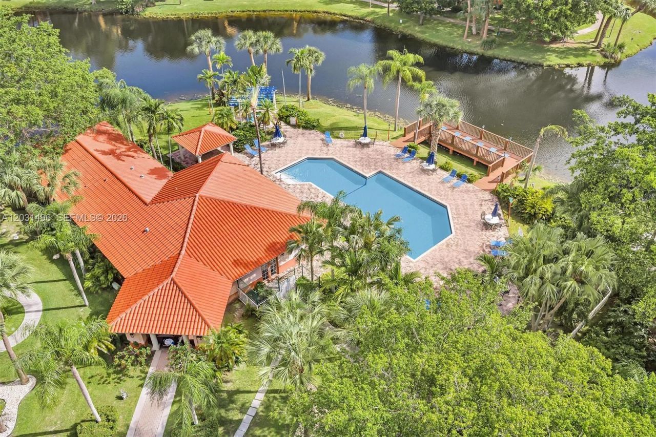 10765 Cleary Blvd , Unit 104, Plantation, FL 33324 Photo