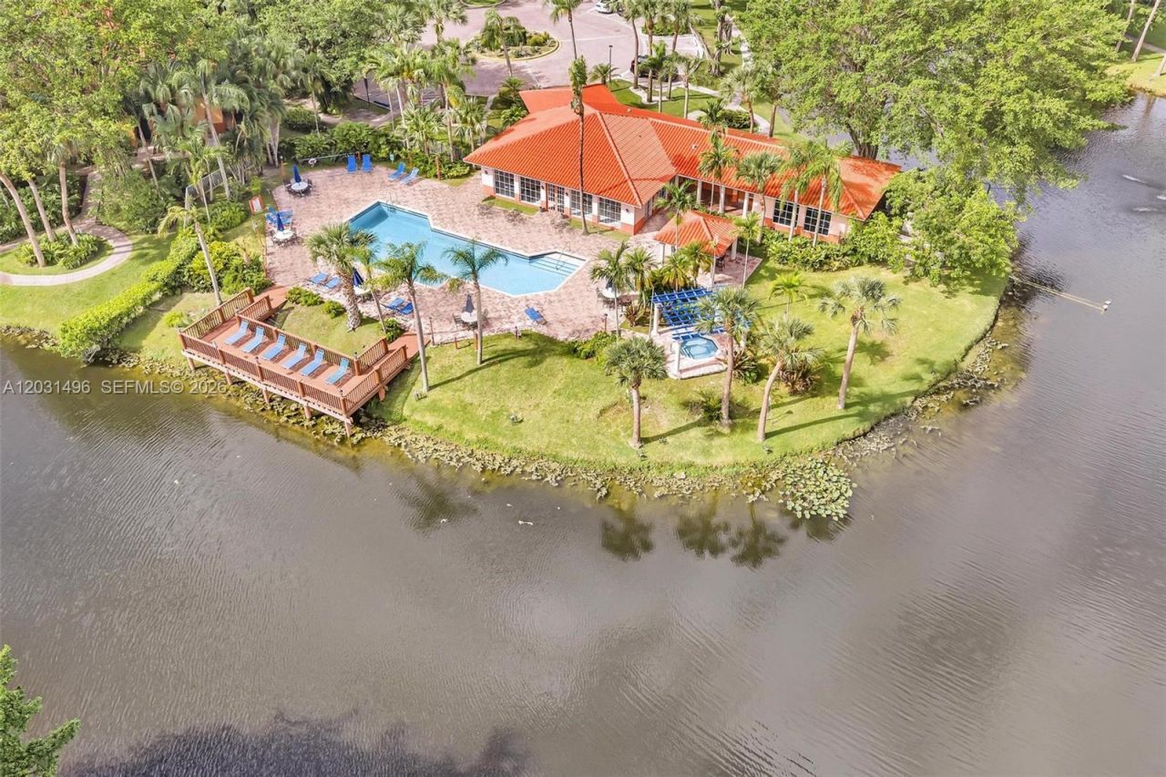 10765 Cleary Blvd , Unit 104, Plantation, FL 33324 Photo