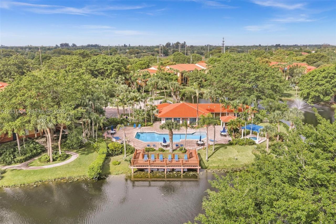 10765 Cleary Blvd , Unit 104, Plantation, FL 33324 Photo