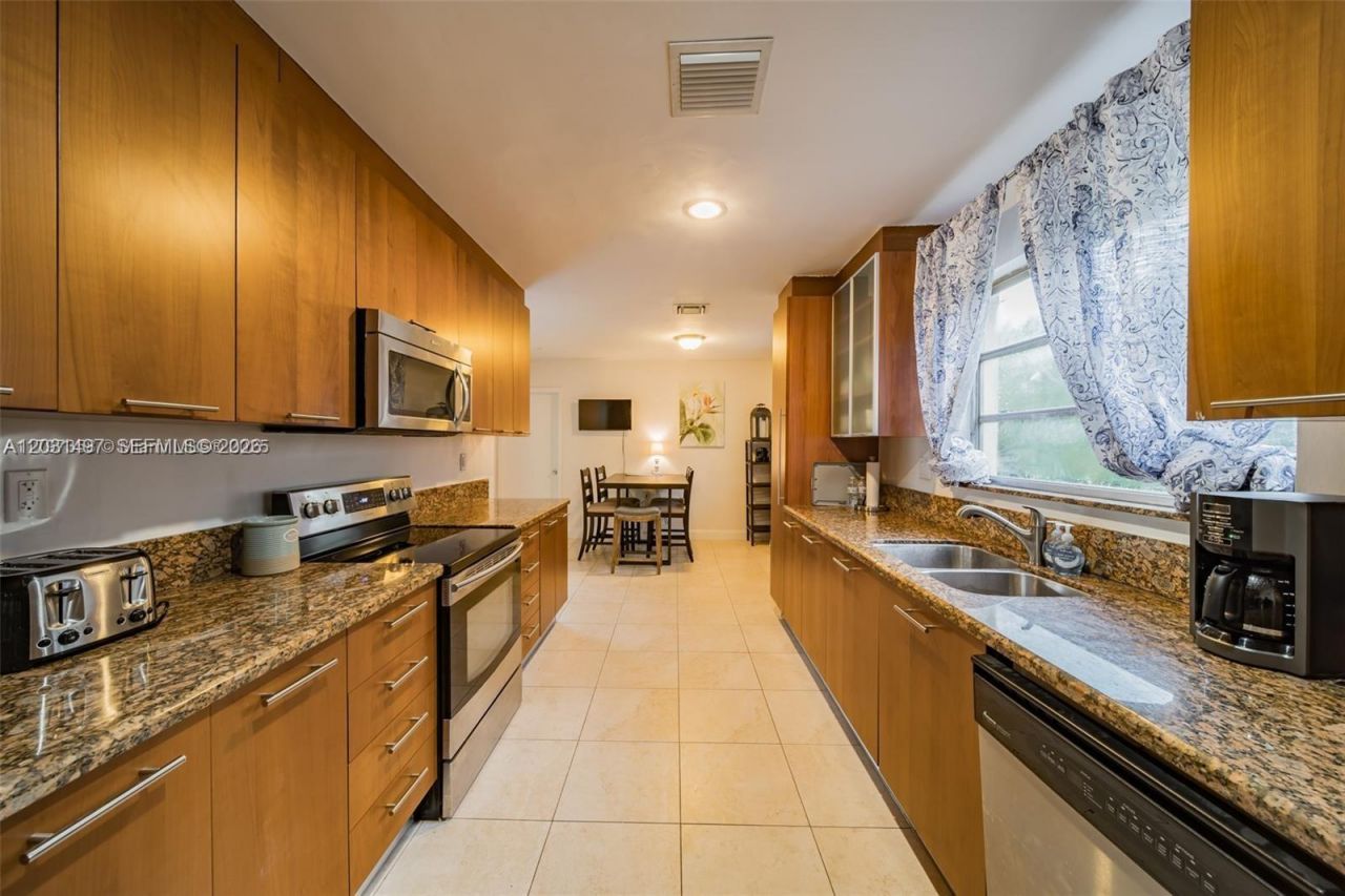 4410 N Buchanan St , Hollywood, FL 33021 Photo