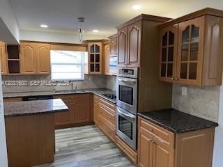 240 N 70th Way , Hollywood, FL 33024 Main Photo