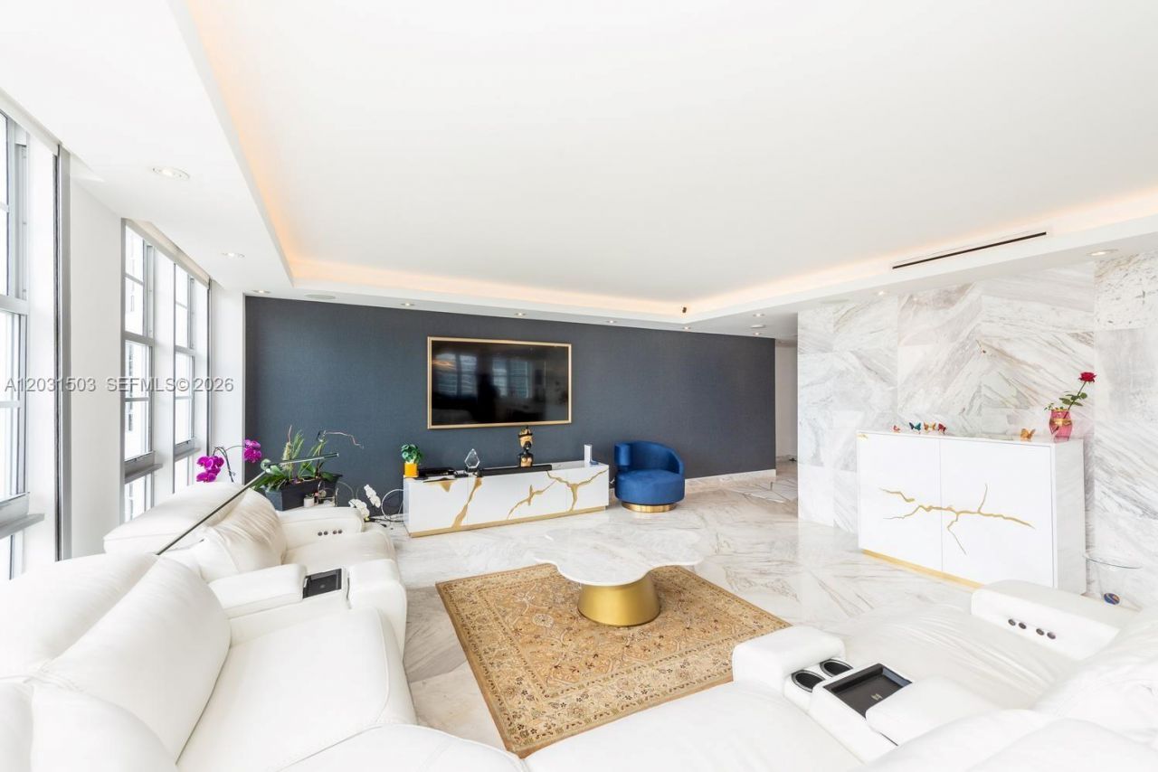 5660 Collins Ave , Unit 14C, Miami Beach, FL 33140 Photo
