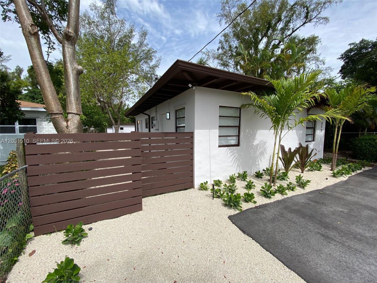 11310 Peachtree Dr , Miami, FL 33161 Photo