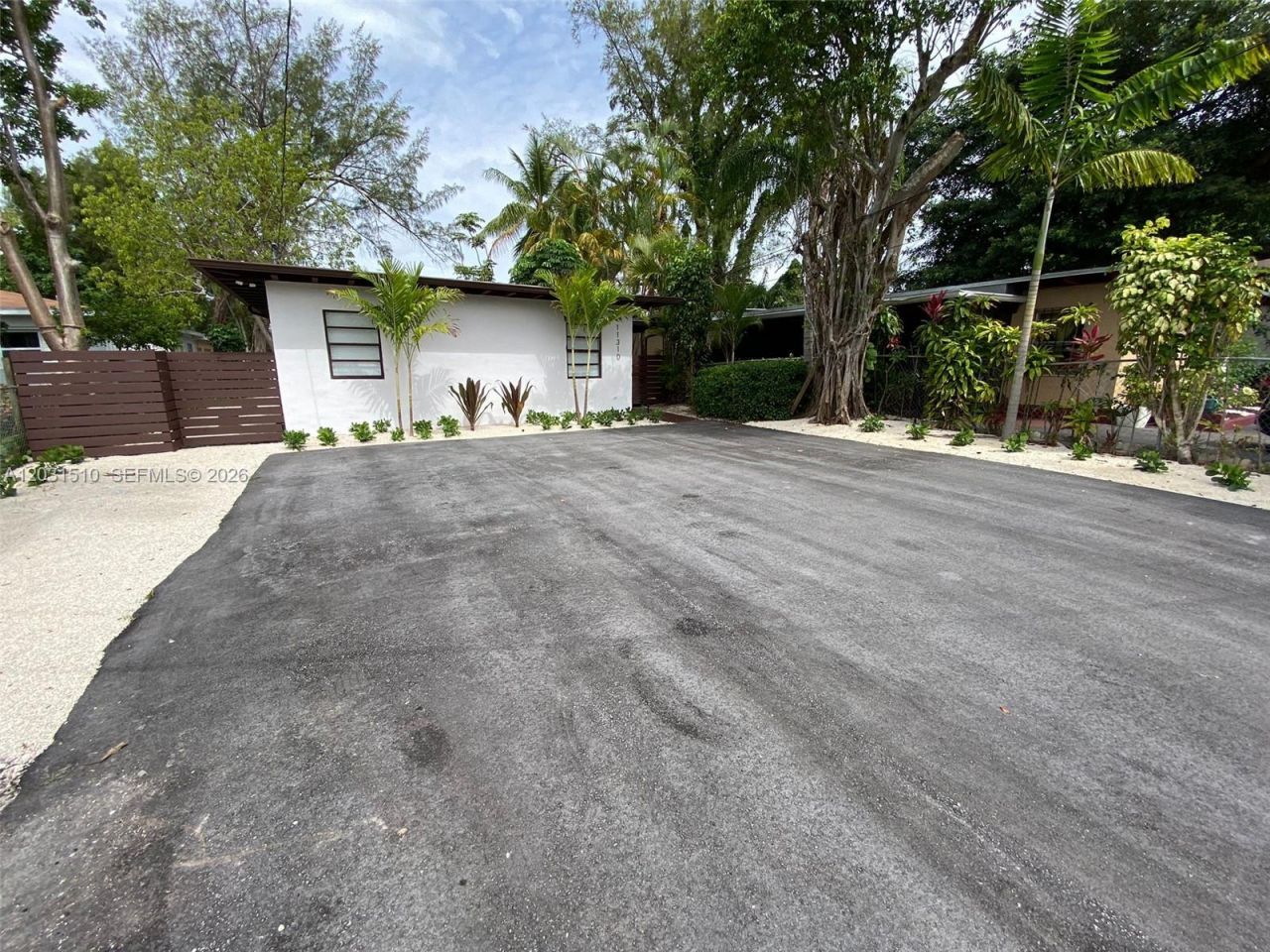 11310 Peachtree Dr , Miami, FL 33161 Photo