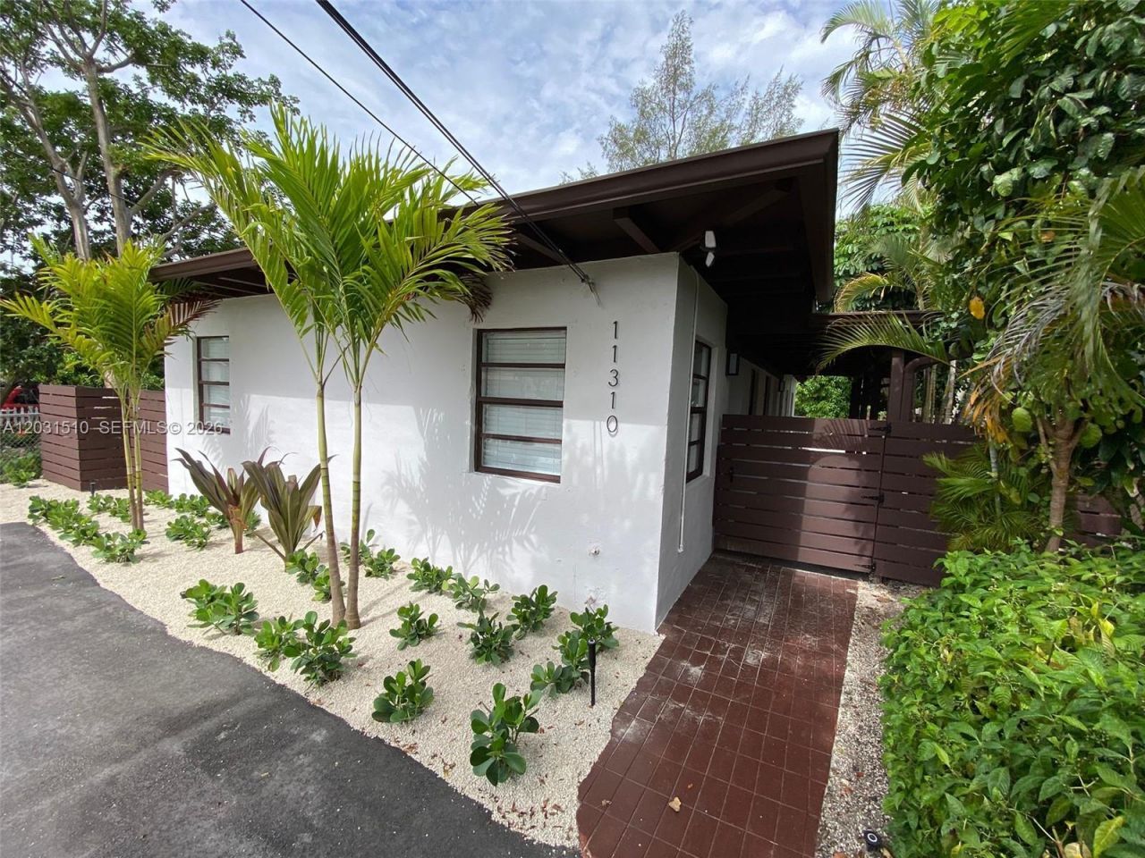 11310 Peachtree Dr , Miami, FL 33161 Photo